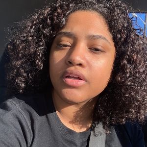 Meet your Posher, Jailine